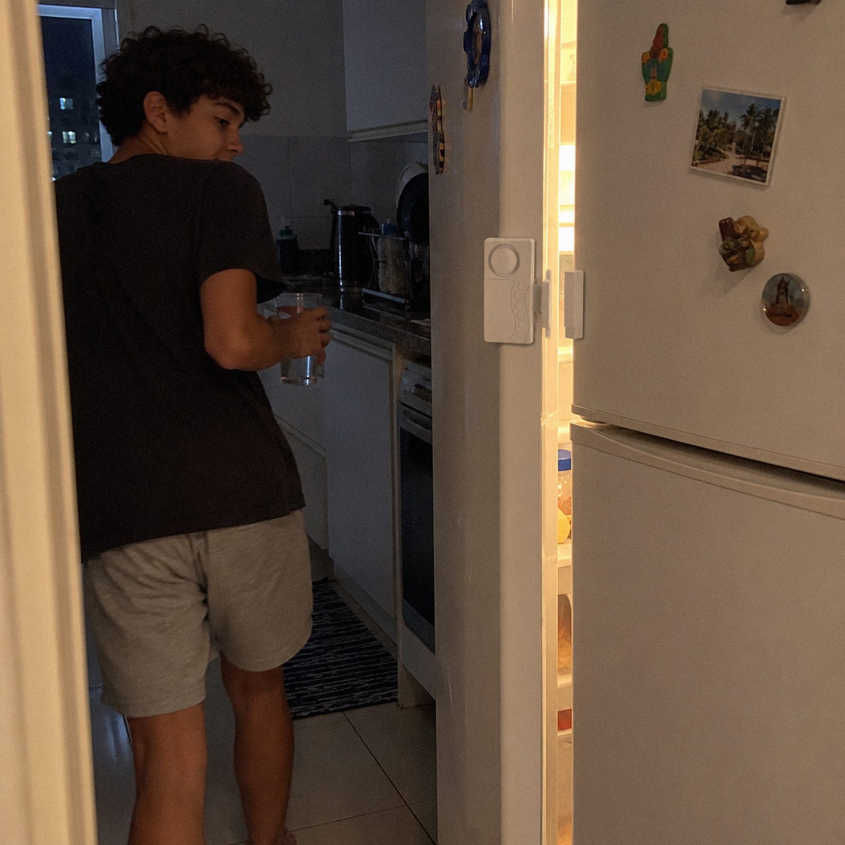 Fecha · Alarme de porta da geladeira (em uso)
